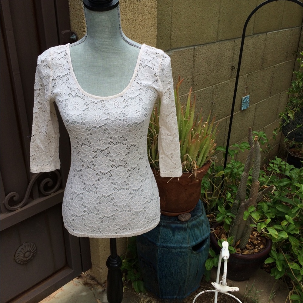 Anthropologie Lace Top 🐚